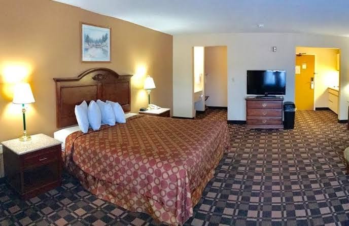 Cabot Inn & Suites photo 3