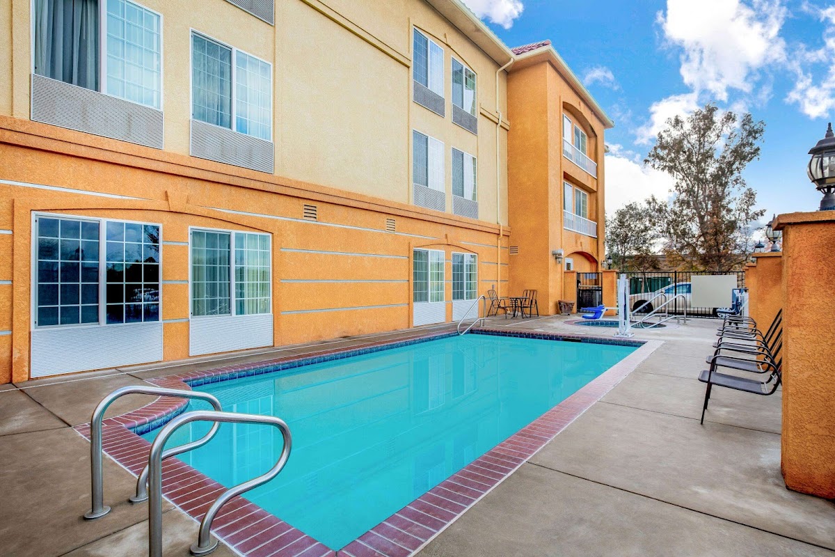 La Quinta Inn & Suites by Wyndham Fowler