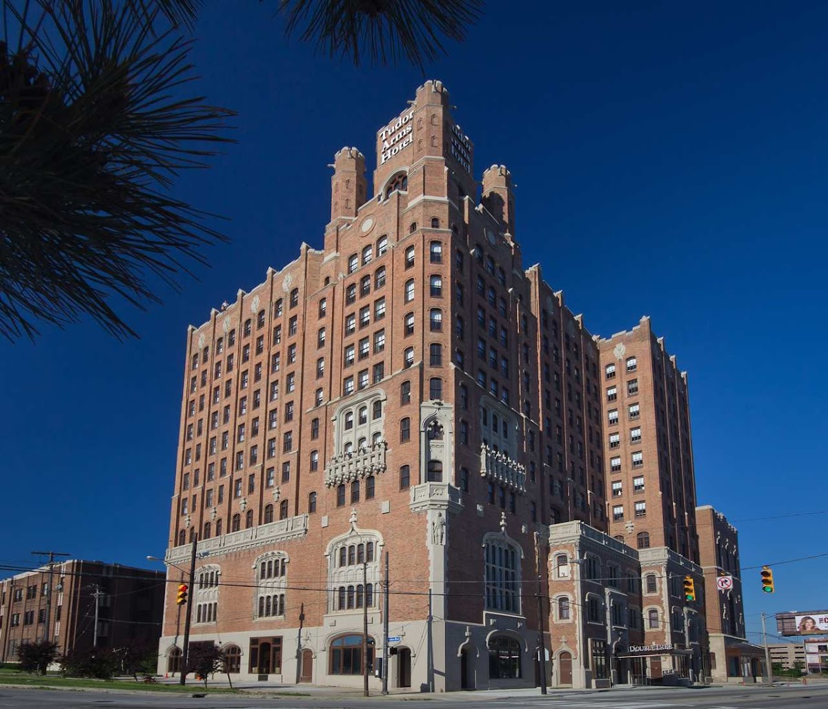 The Tudor Arms Hotel Cleveland - a DoubleTree by Hilton