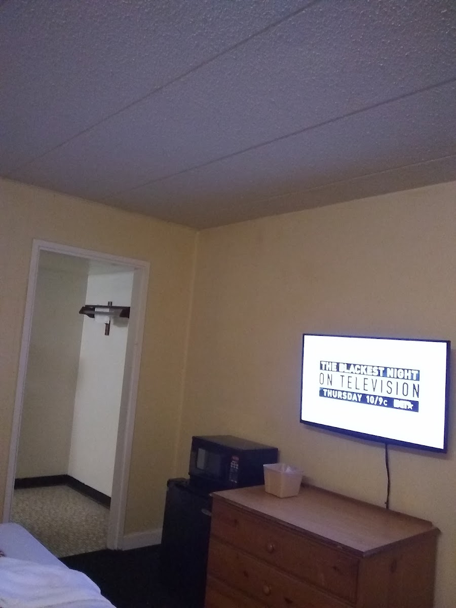 Beverly Inn Motel - extended stay
