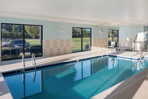 Comfort Suites Suffolk - Chesapeake photo 3