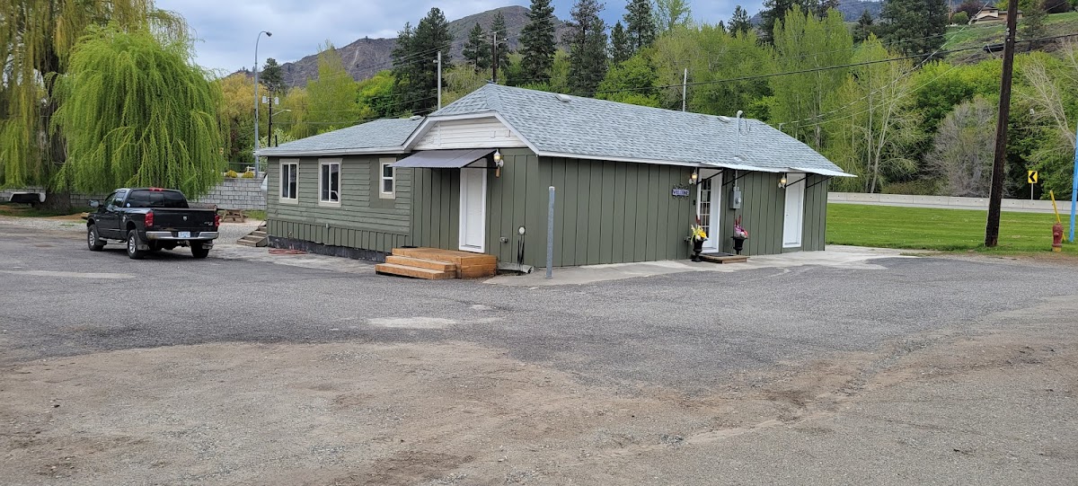 Riverside Court RV & Cabins