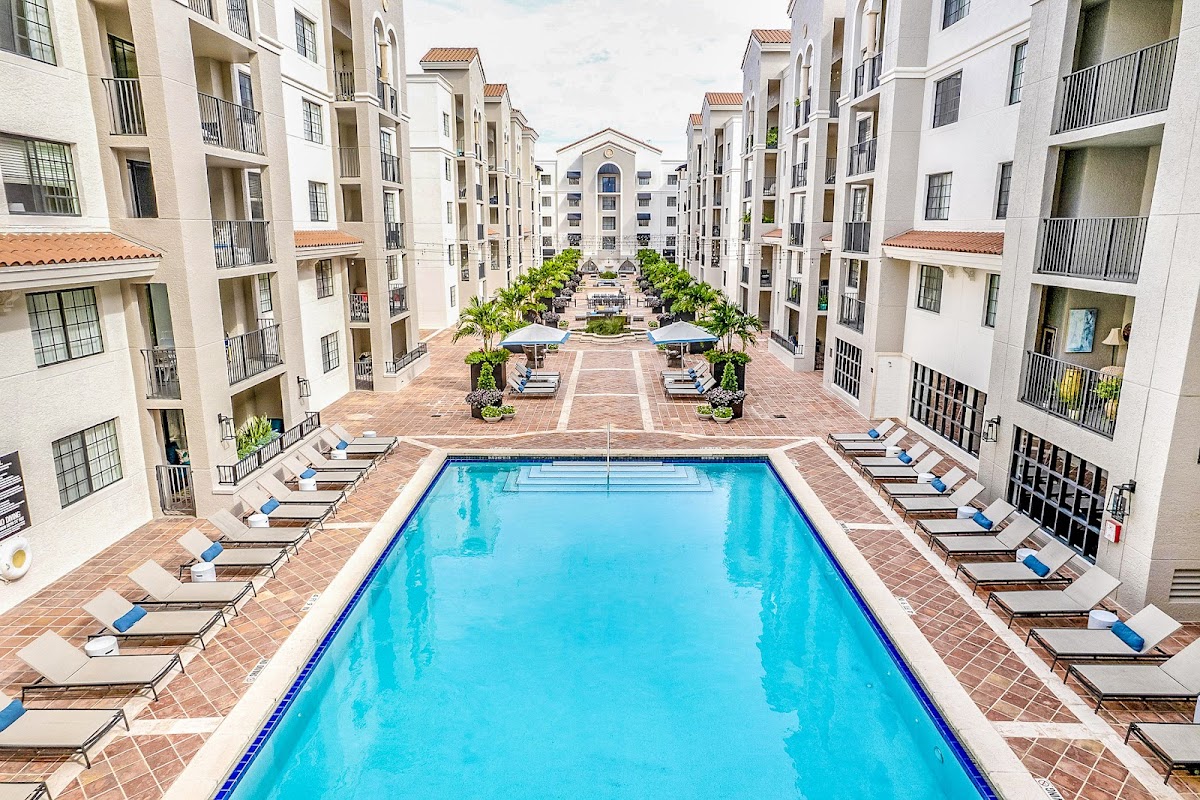 Gables Grand Plaza Miami