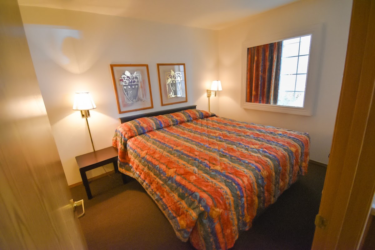 Manor Suites photo 2
