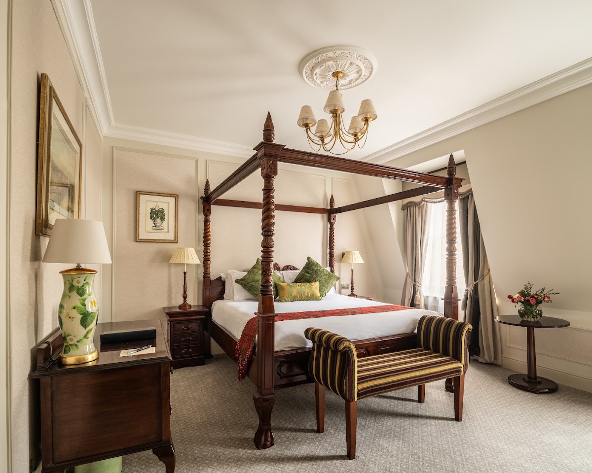 The Leonard Hotel photo 2