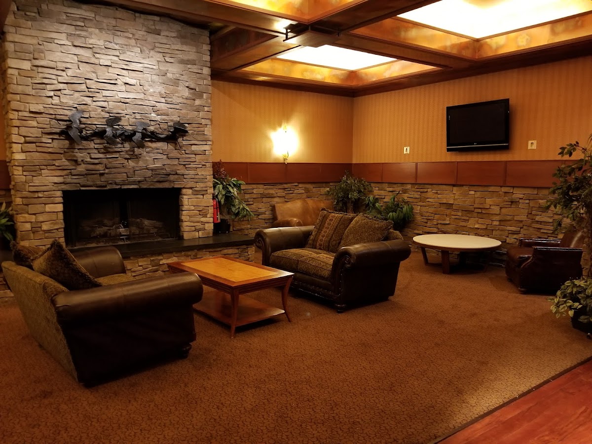 Courtyard by Marriott Erie Ambassador Conference Center photo 3