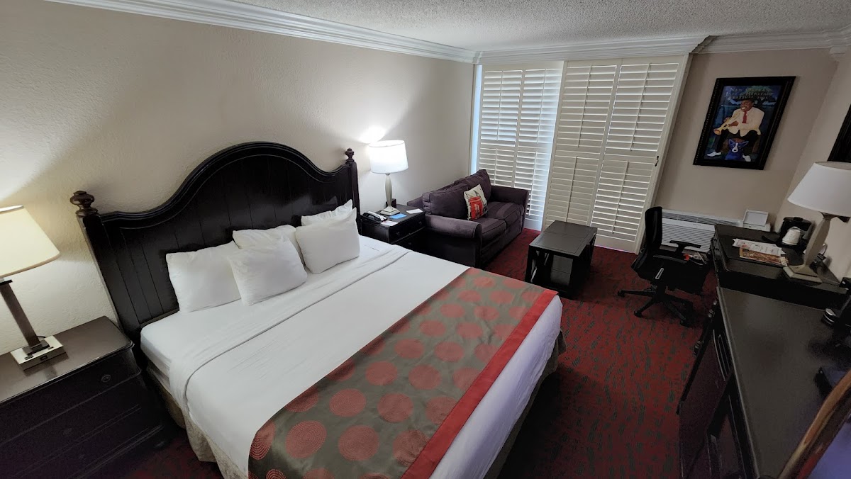 Ramada by Wyndham Metairie New Orleans Airport photo 2