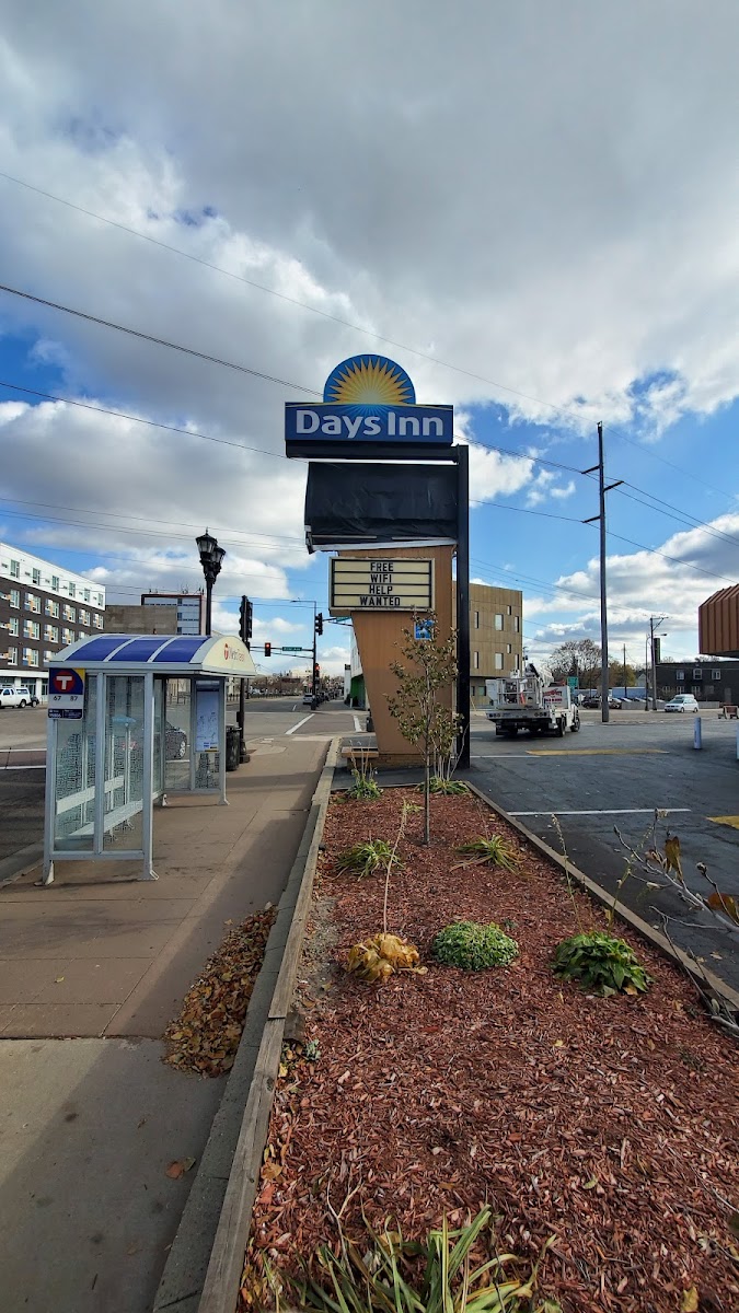 Days Inn by Wyndham St. Paul-Minneapolis-Midway photo 3