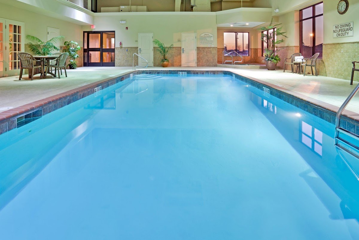 Holiday Inn Express & Suites Cape Girardeau I-55 by IHG photo 3