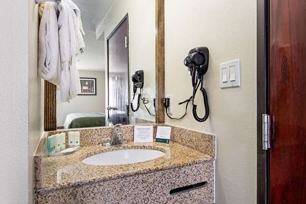 Quality Inn Greenville I-30 photo 3