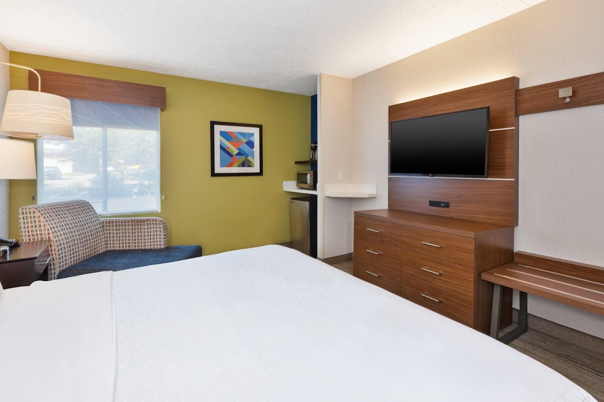 Holiday Inn Express Waldorf by IHG photo 3