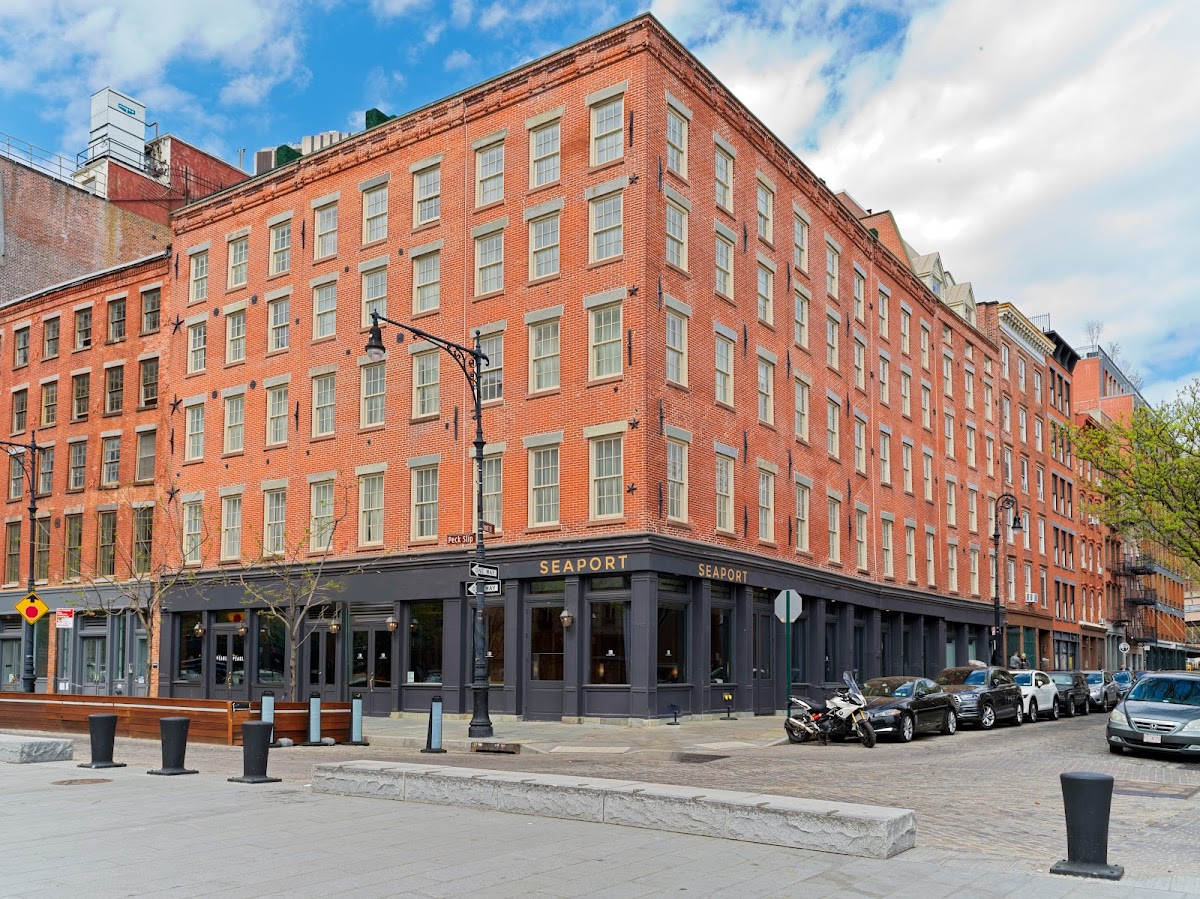 33 Hotel New York City Seaport