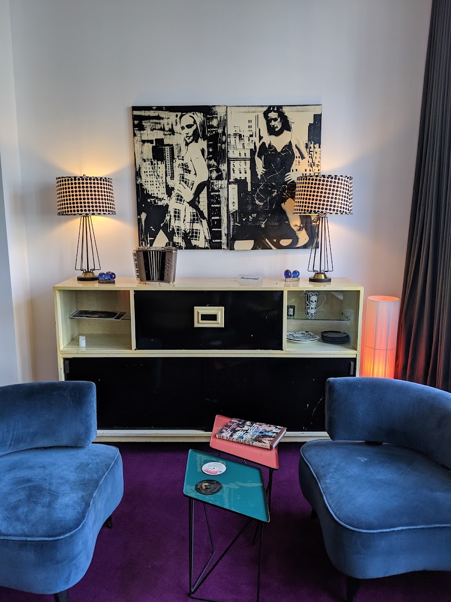 The Gallery Hotel photo 3