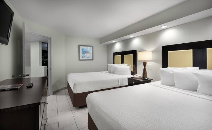 Captain's Quarters Resort photo 3