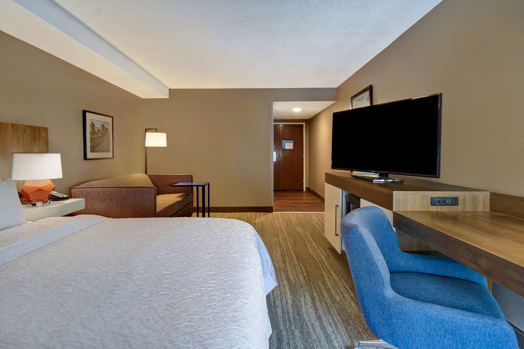 Hampton Inn Birmingham-Colonnade 280 photo 2