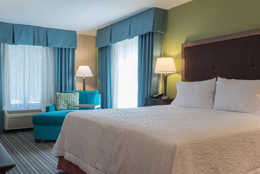 Hampton Inn Brooksville/Dade City photo 2