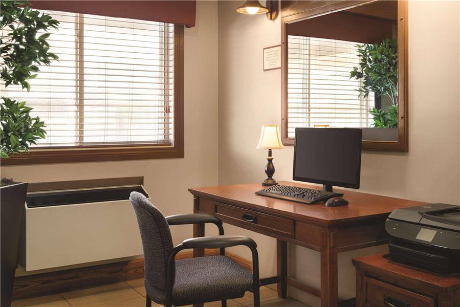 Country Inn & Suites by Radisson, Saskatoon, SK photo 2
