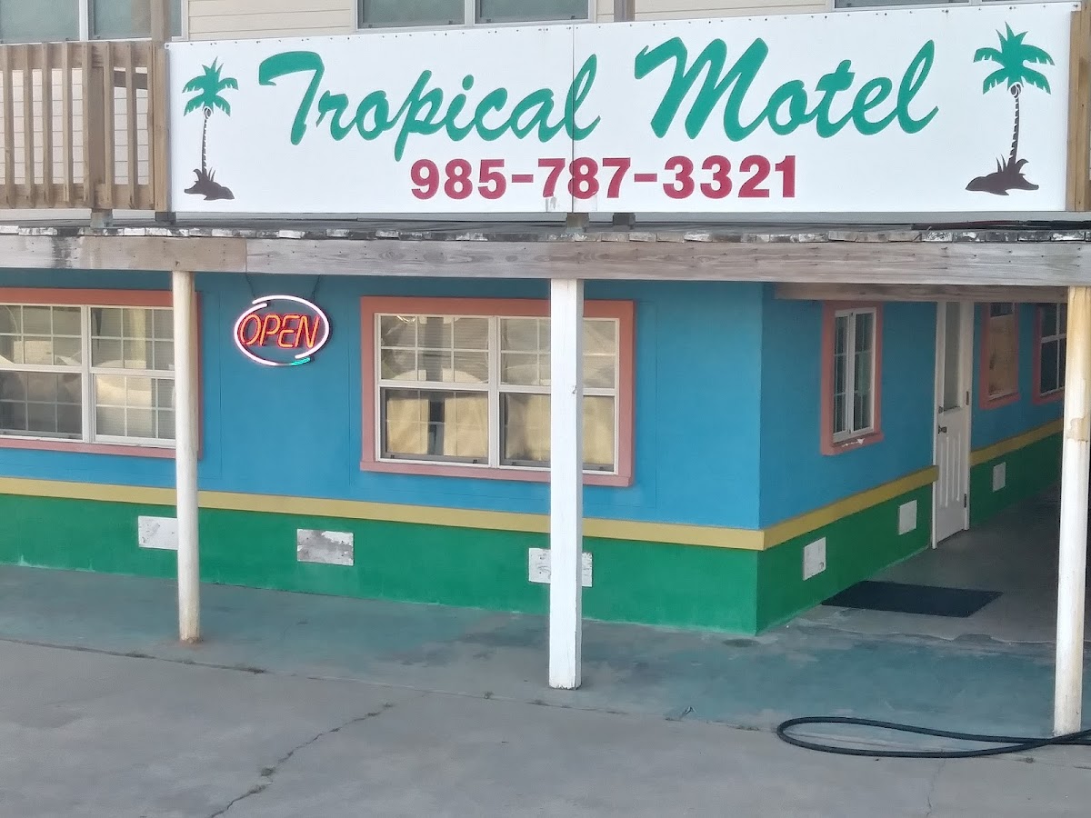 Tropical Motel