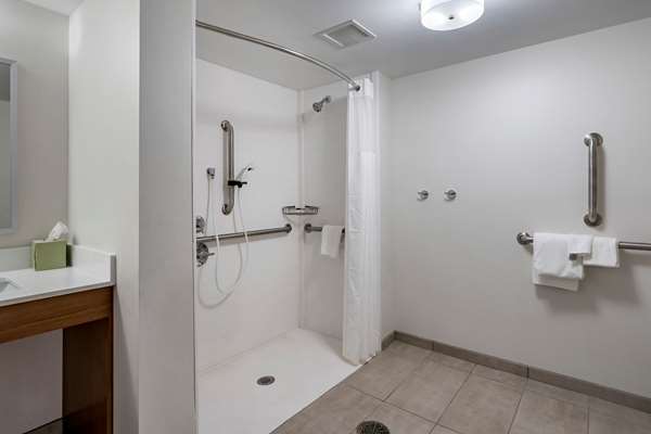 MainStay Suites Lexington I-75 photo 3
