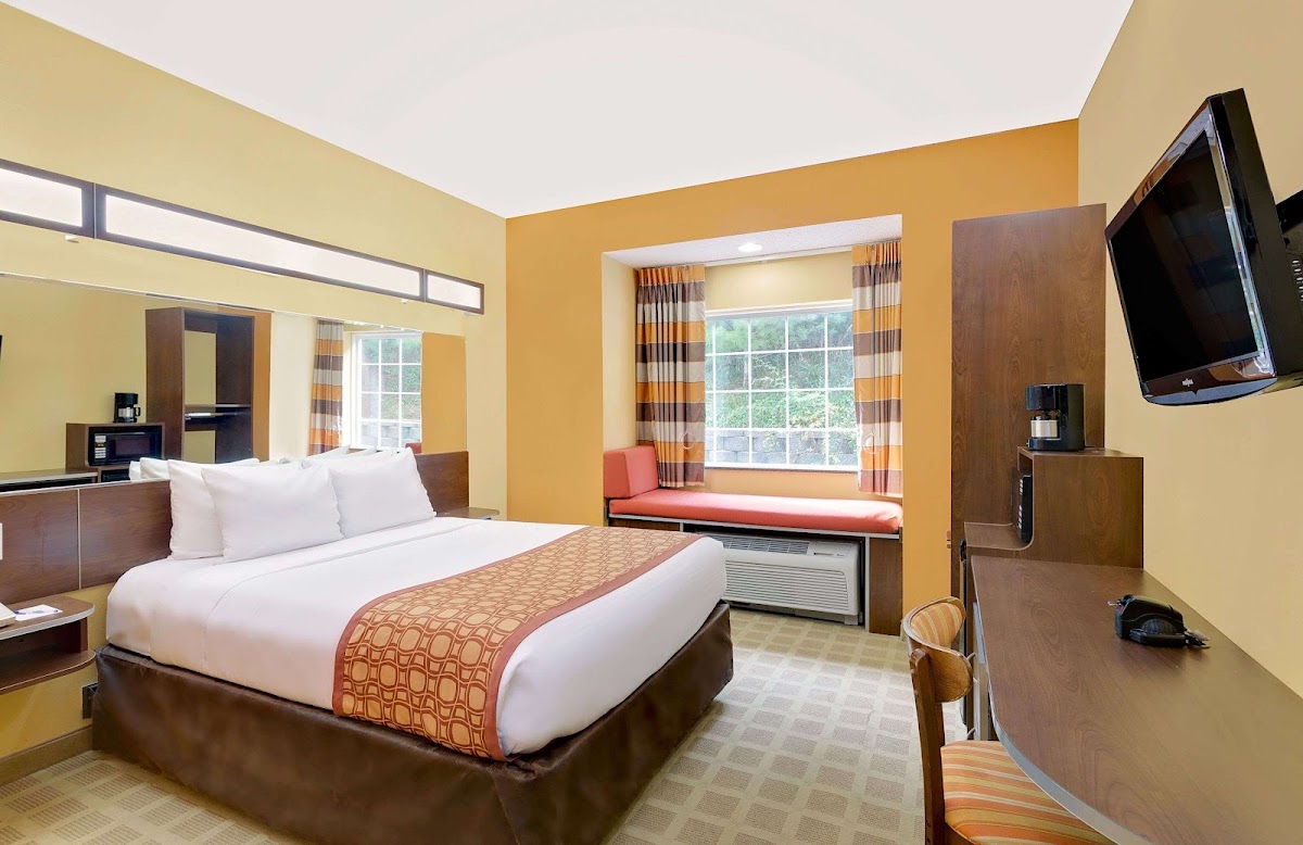 Microtel Inn & Suites by Wyndham Princeton photo 2