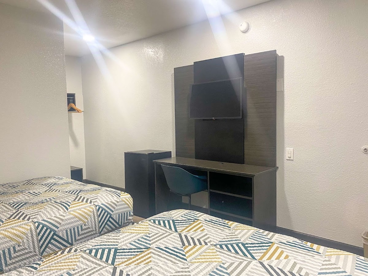 Motel 6 San Bernardino, CA - South photo 3