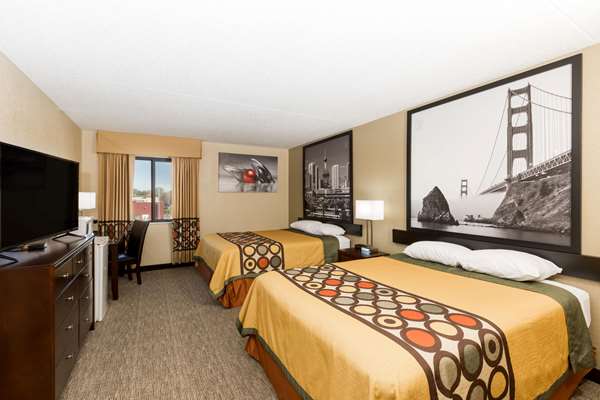 Super 8 by Wyndham Wichita North photo 2