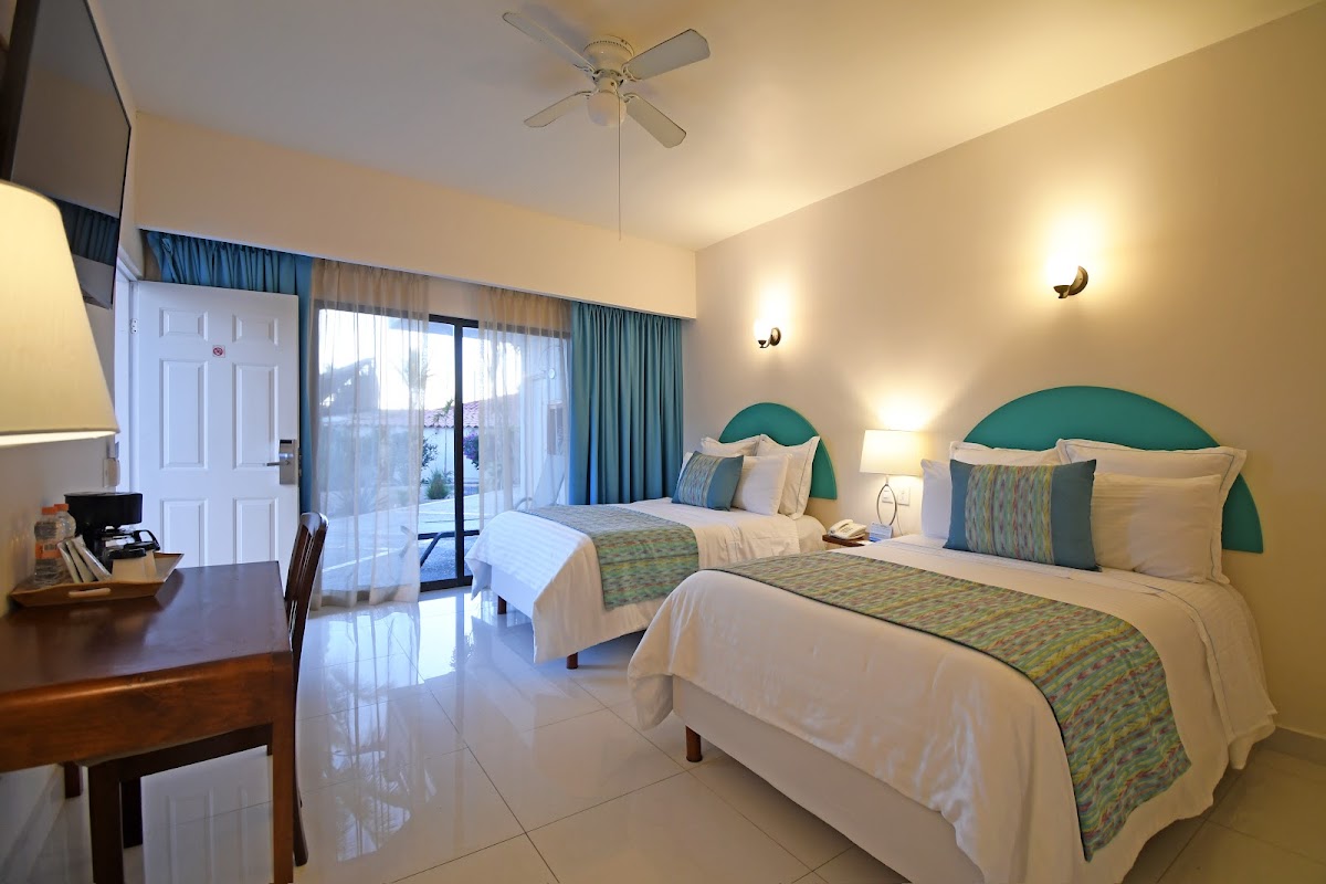 The Westmarine Waterfront Hotel photo 2