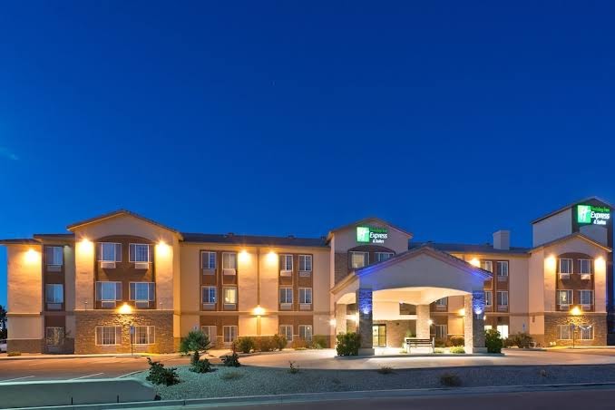 Holiday Inn Express & Suites Casa Grande, an IHG Hotel