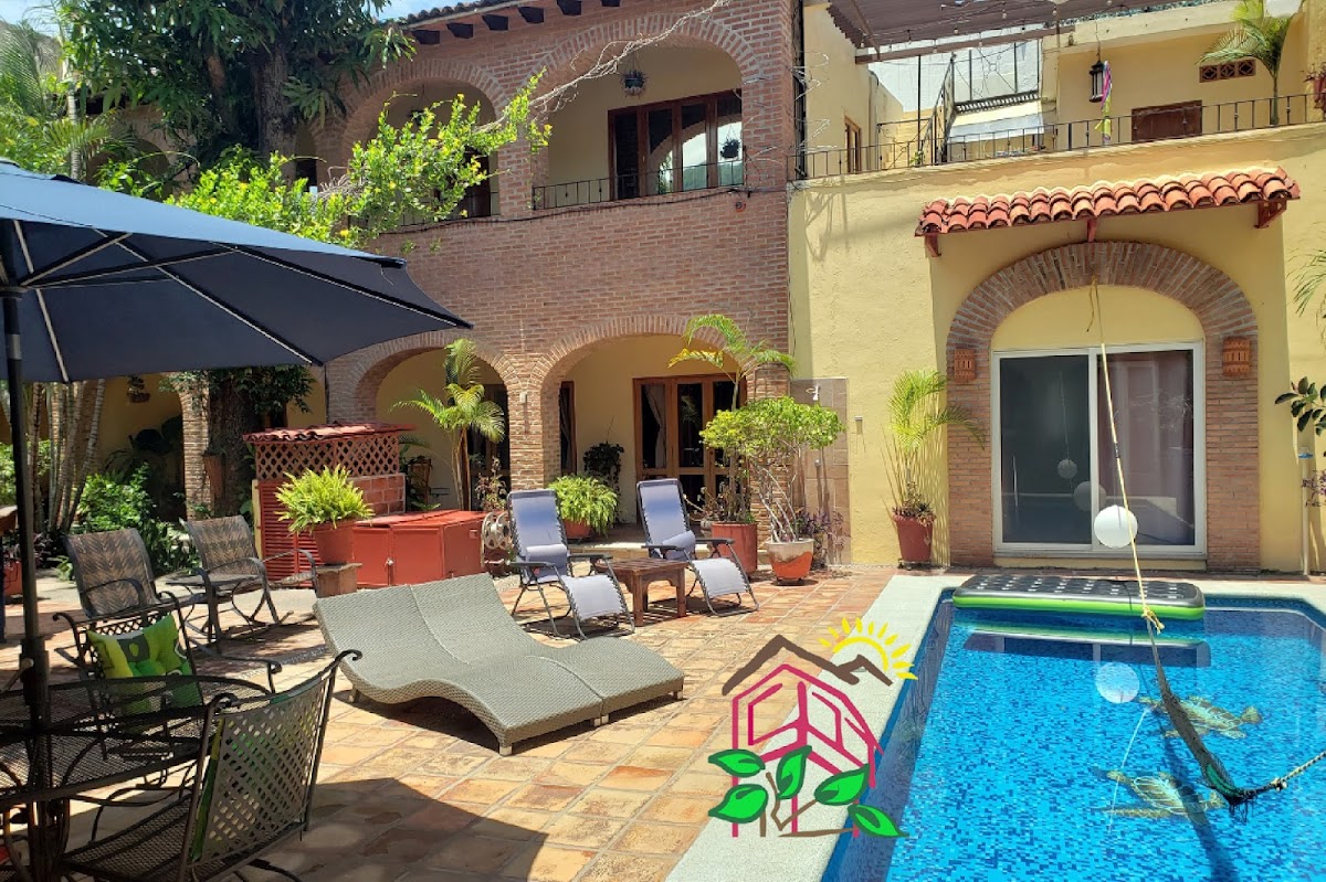 Hacienda Escondida