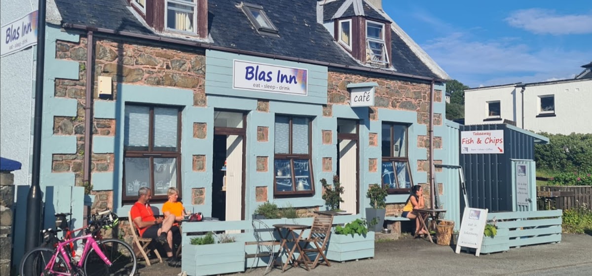 Blas Inn, Restaurant with rooms.