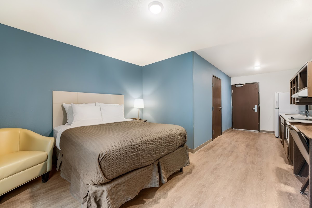 WoodSpring Suites Charlotte - University Research Park photo 2
