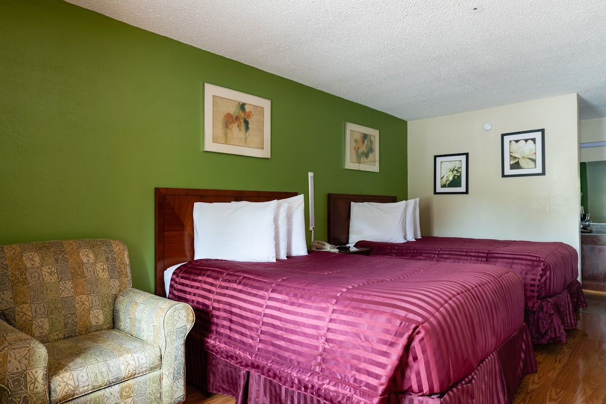 Country Hearth Inn & Suites Marietta photo 2