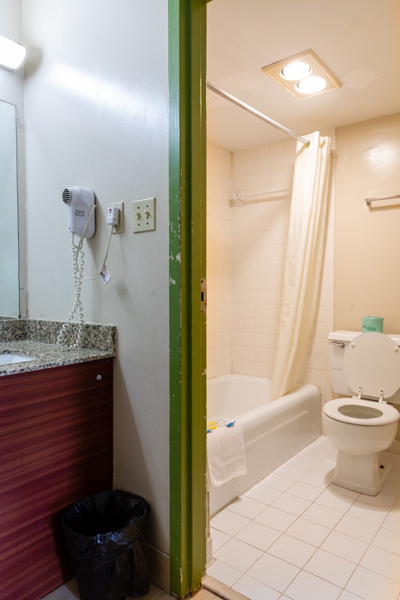 Country Hearth Inn & Suites Marietta photo 3
