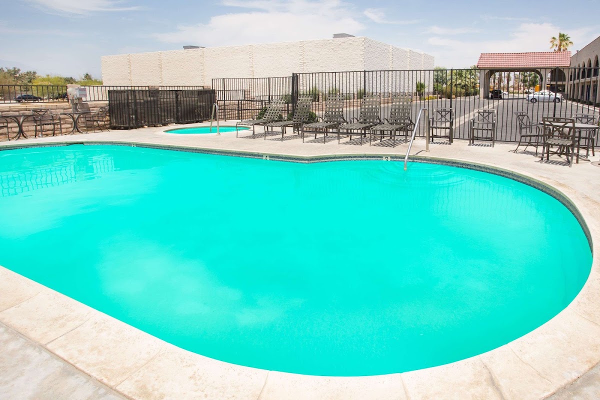 Travelodge by Wyndham Indio photo 3