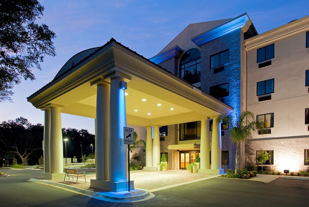 Holiday Inn Express & Suites Pensacola West-Navy Base by IHG