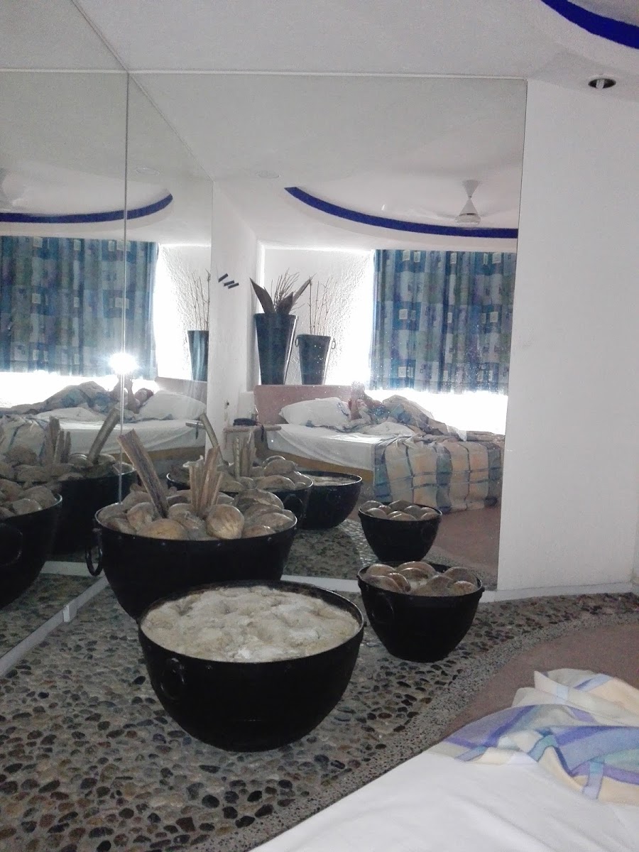 Hotel Marina Drive Inn photo 2