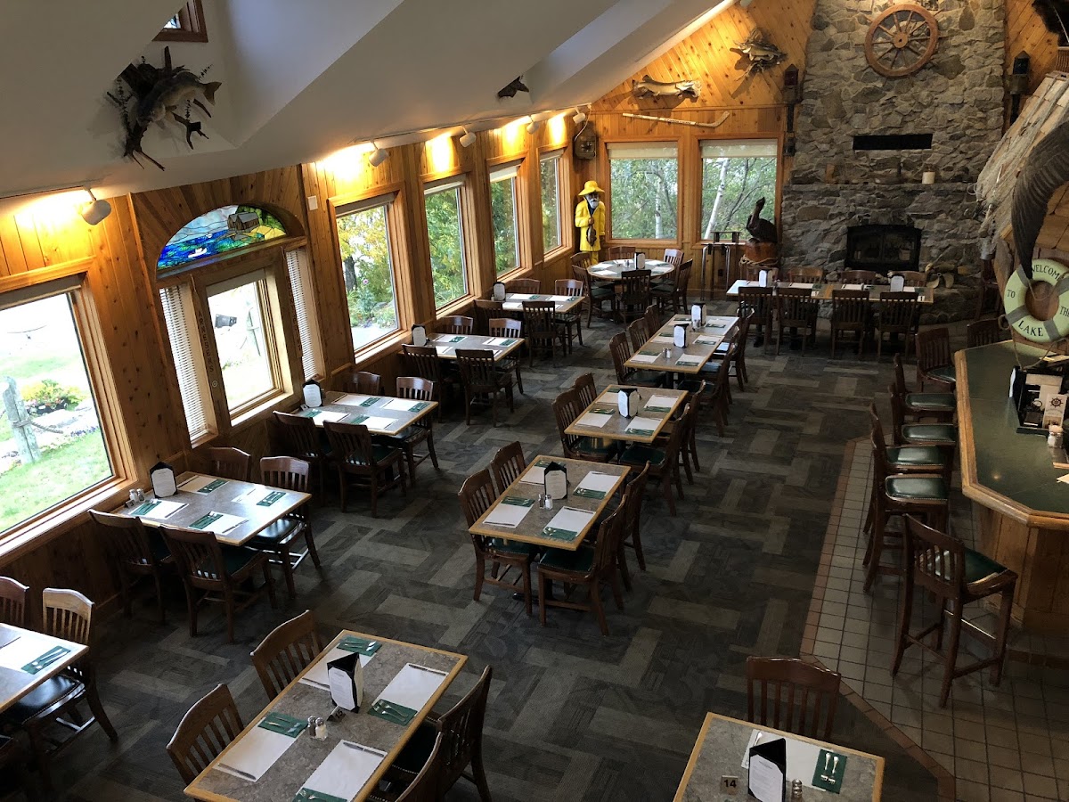Arnesen's Rocky Point Resort photo 3