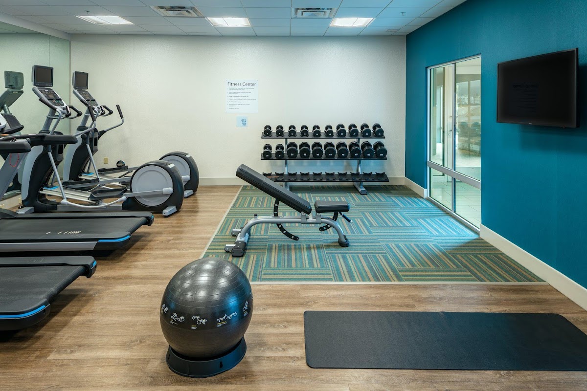 Holiday Inn Express & Suites Medford by IHG photo 3