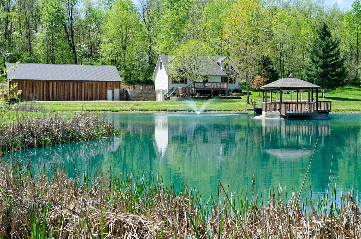 Lotus Lake Lodge