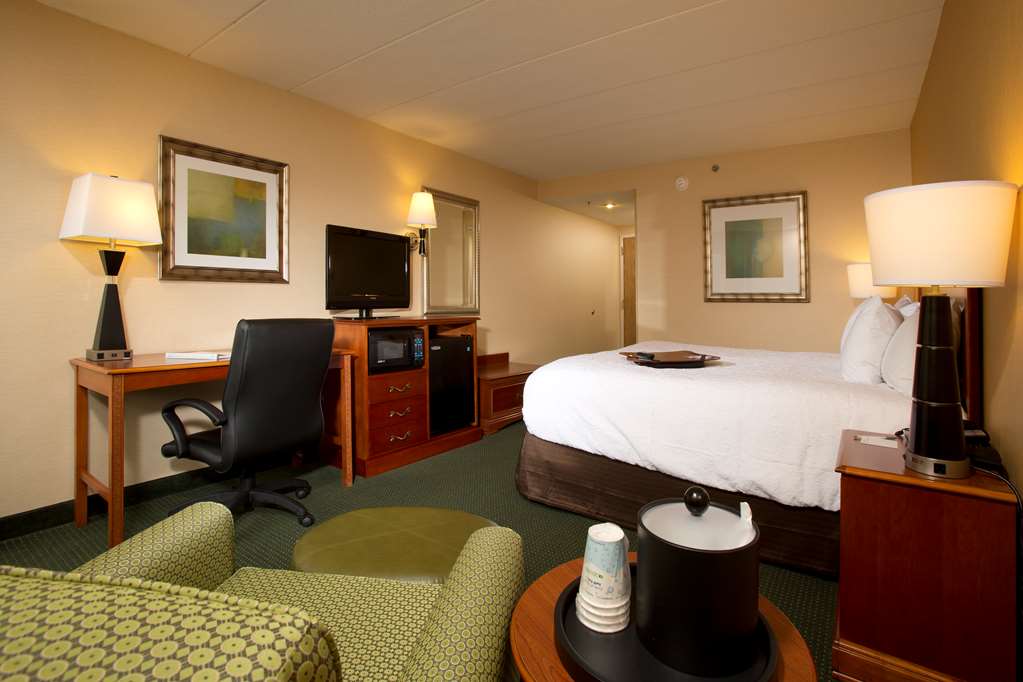 Hampton Inn Alexandria/Pentagon South photo 2