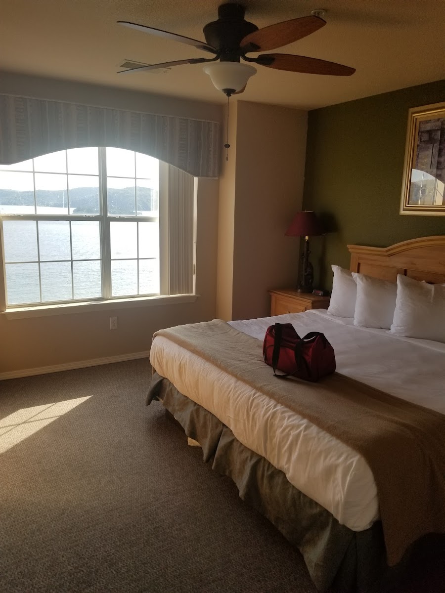 Emerald Pointe Resort photo 2