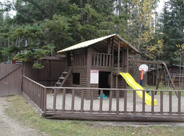 Postill Lake Lodge Ltd photo 3