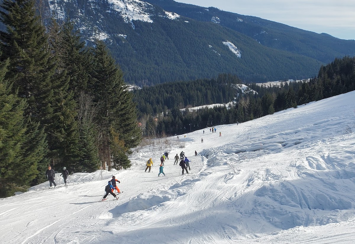 Summit East & Nordic Center - The Summit at Snoqualmie