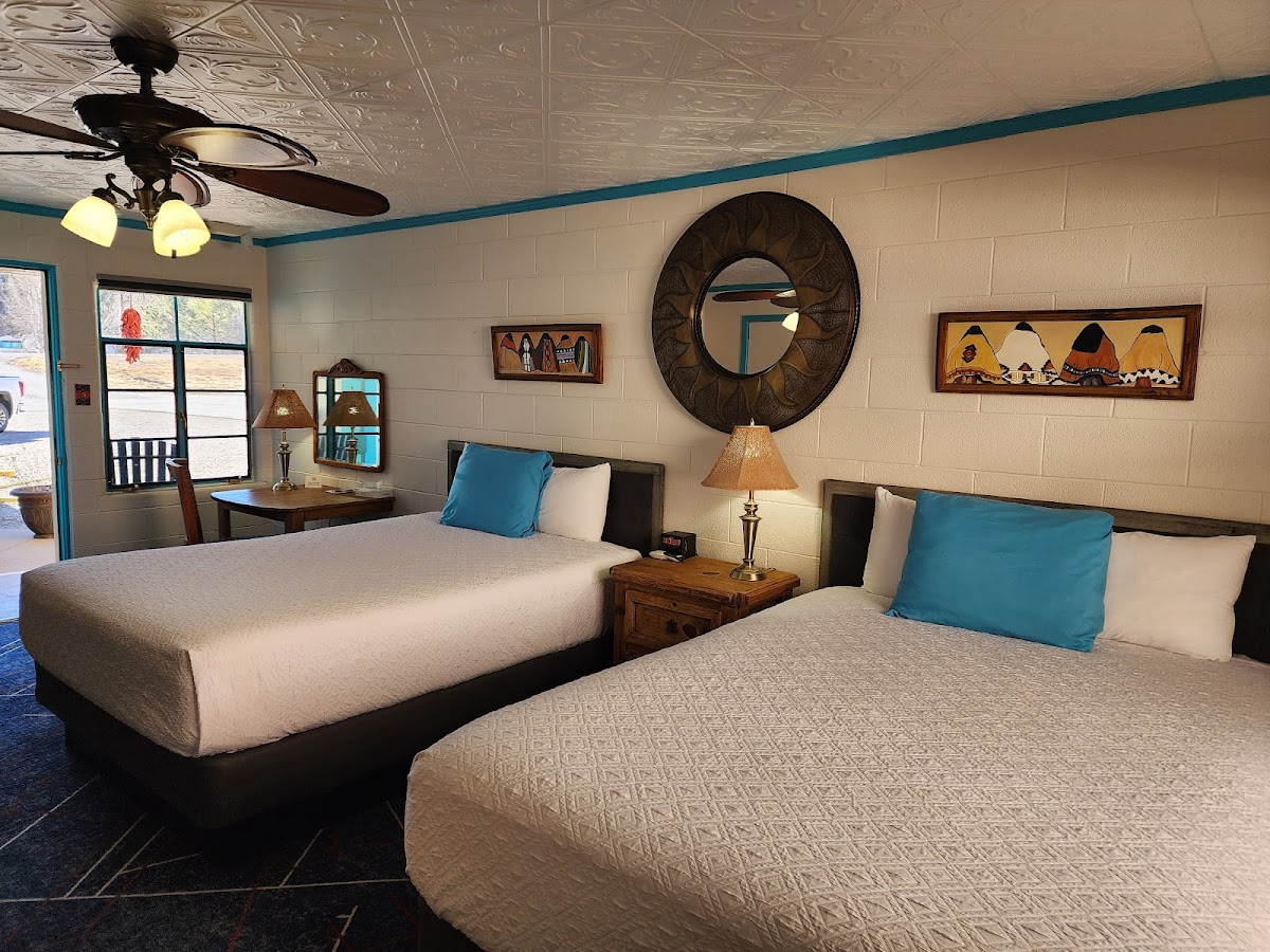 Arrowhead Motel & RV Park photo 2