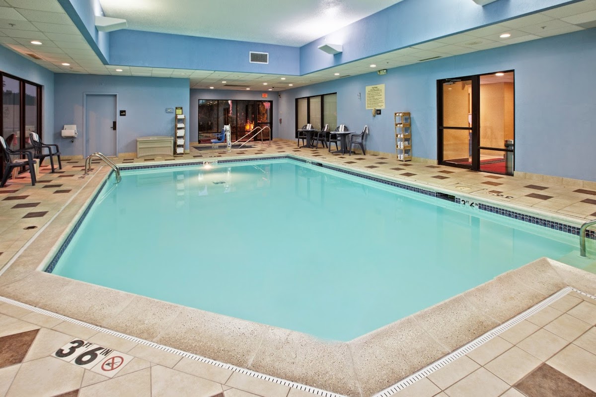 Hampton Inn Joliet - I-55 photo 3