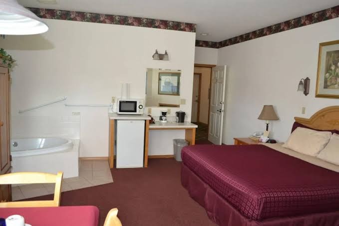Anaco Bay Inn photo 2