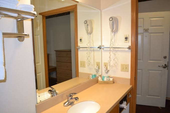 Anaco Bay Inn photo 3