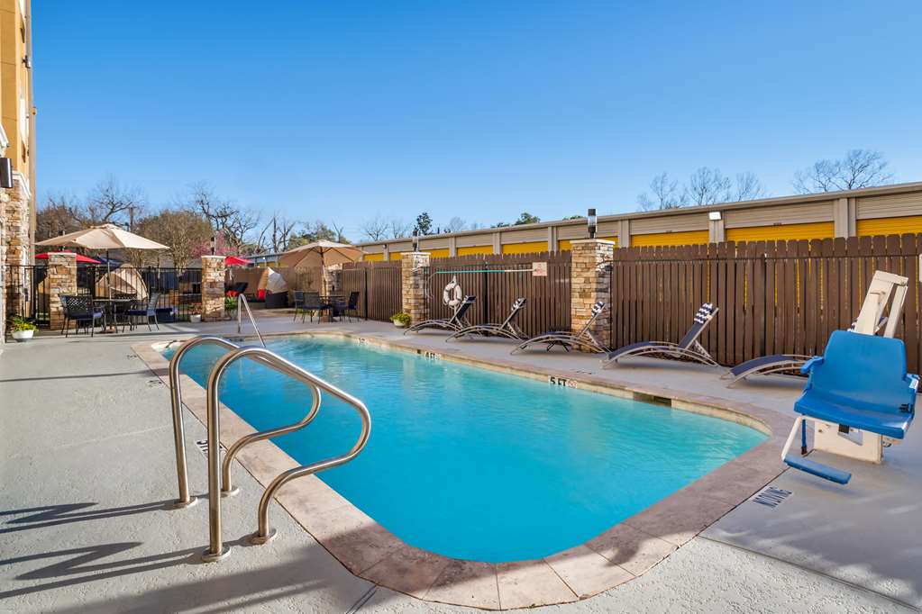 Best Western Plus Lake Jackson Inn & Suites photo 3