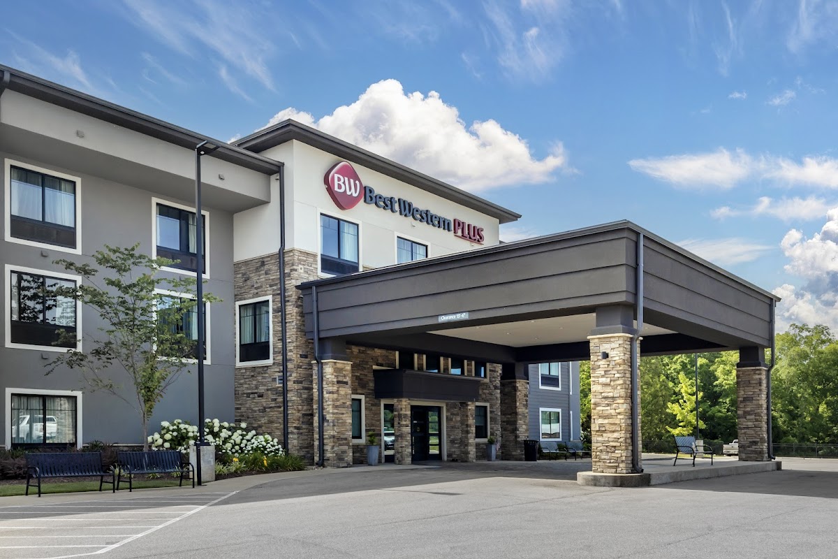 Best Western Plus - Lawrenceburg,TN