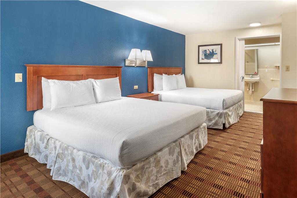 SureStay by Best Western East Brunswick photo 2